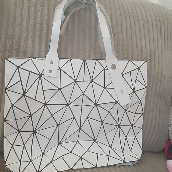 Handbags - White Geometric Triangle Tote Bag